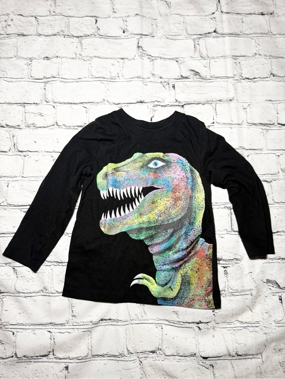 Cat & Jack. Long sleeve graphic top. Size 3T